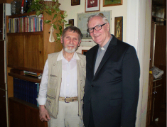 

В гостях у славетного душпастиря Едварда Станека, 
теолога, автора понад 100 книжок